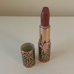Charlotte Tilbury Glowing Jen Lipstick: New